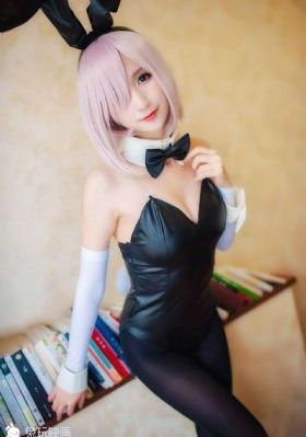 亚洲人妖女同在线播放_BD英语全集免费观看